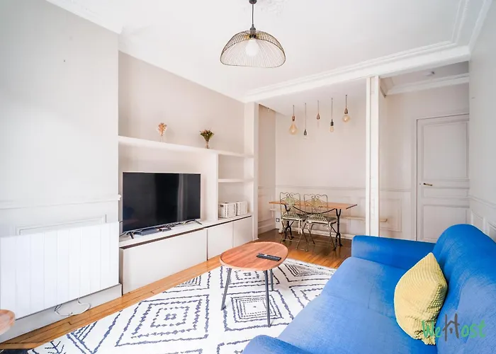 Baigneur 2 - Kp - Parenthese Parisienne Dans Le 18e